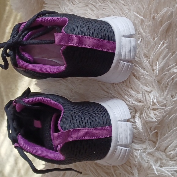 Comfortview Mesh Sneakers - Women's Size 8.5 Wide  Black/White/Purple - NWOT - Picture 5 of 8